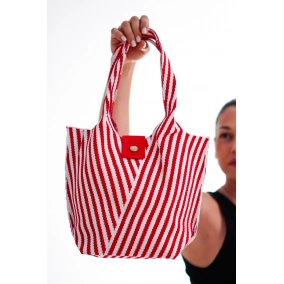 Bolso Exclusivo Rojo y Blanco con Patrn Geomtrico