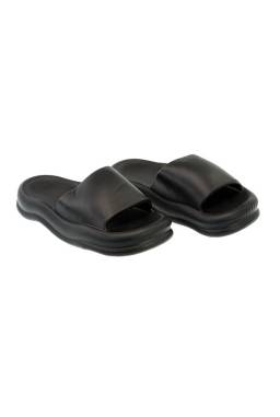 Sandalia Slipper Negro Talle 3637